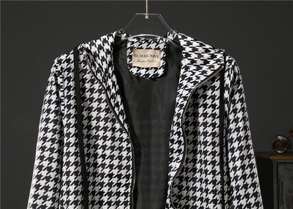 ブランドジャケット側面デザイン